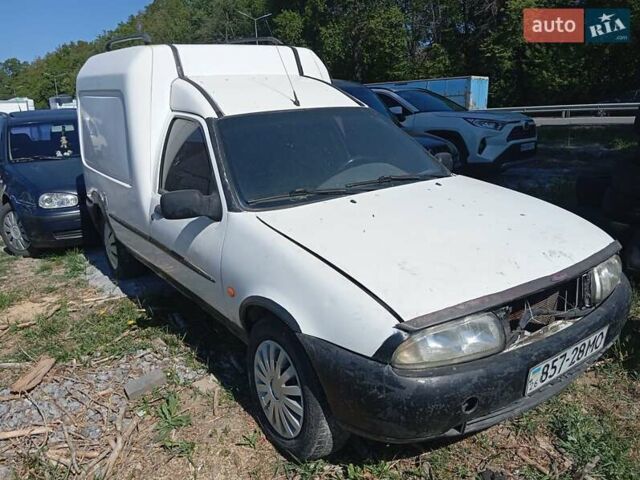 Білий Форд Кур'єр, об'ємом двигуна 1.8 л та пробігом 301 тис. км за 400 $, фото 3 на Automoto.ua