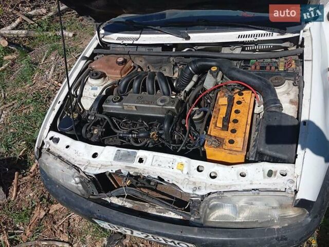 Білий Форд Кур'єр, об'ємом двигуна 1.8 л та пробігом 301 тис. км за 400 $, фото 5 на Automoto.ua