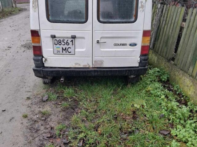 Білий Форд Кур'єр, об'ємом двигуна 0 л та пробігом 999 тис. км за 283 $, фото 2 на Automoto.ua