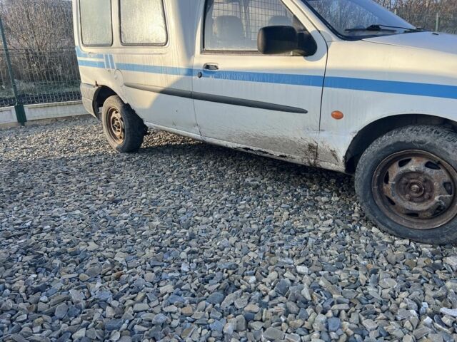 Белый Форд Курьер, объемом двигателя 1.4 л и пробегом 300 тыс. км за 450 $, фото 7 на Automoto.ua