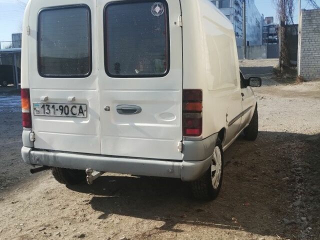 Белый Форд Курьер, объемом двигателя 1.3 л и пробегом 115 тыс. км за 1388 $, фото 2 на Automoto.ua