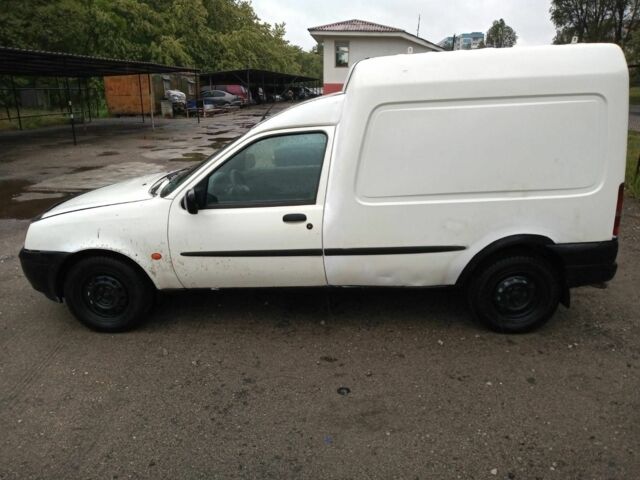 Белый Форд Курьер, объемом двигателя 1.8 л и пробегом 170 тыс. км за 40000 $, фото 2 на Automoto.ua