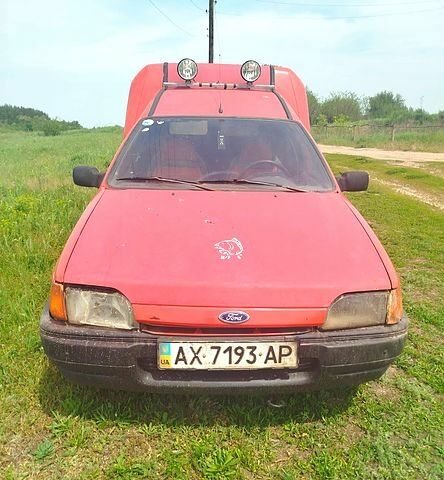 Червоний Форд Кур'єр, об'ємом двигуна 1.5 л та пробігом 0 тис. км за 800 $, фото 1 на Automoto.ua