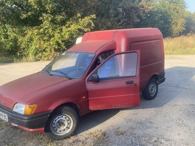 Червоний Форд Кур'єр, об'ємом двигуна 1.6 л та пробігом 57 тис. км за 1100 $, фото 3 на Automoto.ua