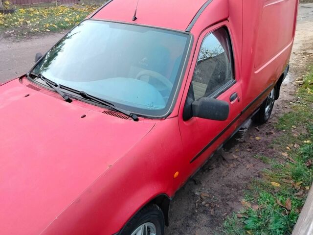 Красный Форд Курьер, объемом двигателя 1.8 л и пробегом 200 тыс. км за 850 $, фото 2 на Automoto.ua