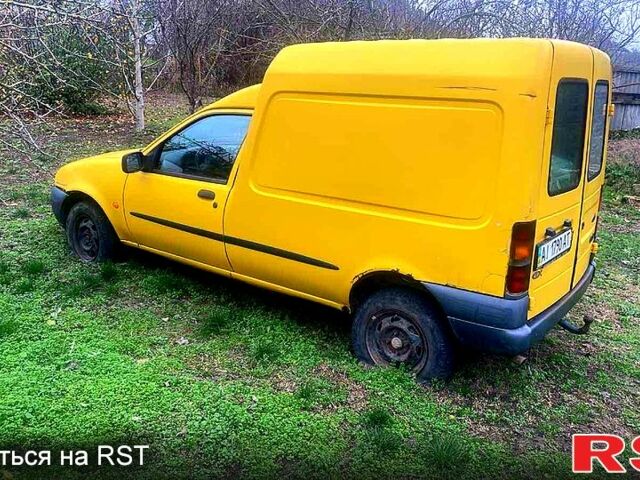 Форд Курьер, объемом двигателя 1.8 л и пробегом 300 тыс. км за 1200 $, фото 3 на Automoto.ua