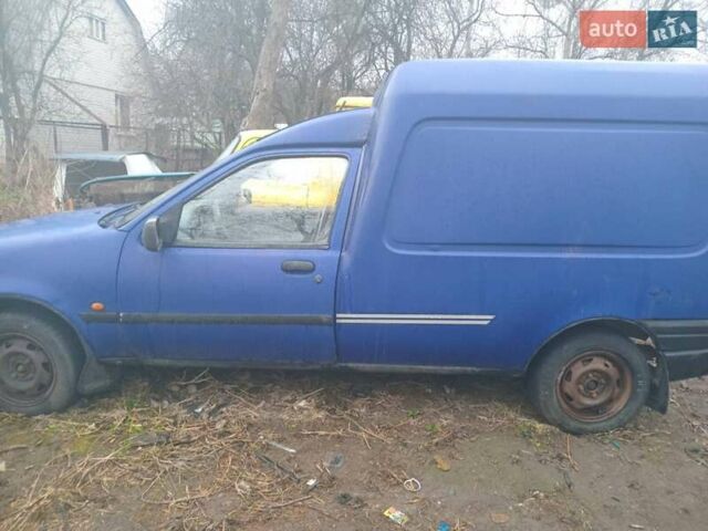 Форд Курьер, объемом двигателя 1.4 л и пробегом 300 тыс. км за 750 $, фото 1 на Automoto.ua