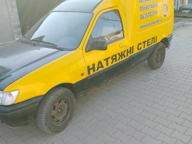 Желтый Форд Курьер, объемом двигателя 0 л и пробегом 3 тыс. км за 1850 $, фото 1 на Automoto.ua