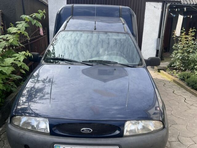 Синий Форд Курьер, объемом двигателя 1.8 л и пробегом 180 тыс. км за 1023 $, фото 1 на Automoto.ua