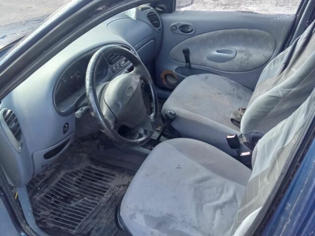 Синий Форд Курьер, объемом двигателя 0 л и пробегом 322 тыс. км за 450 $, фото 4 на Automoto.ua