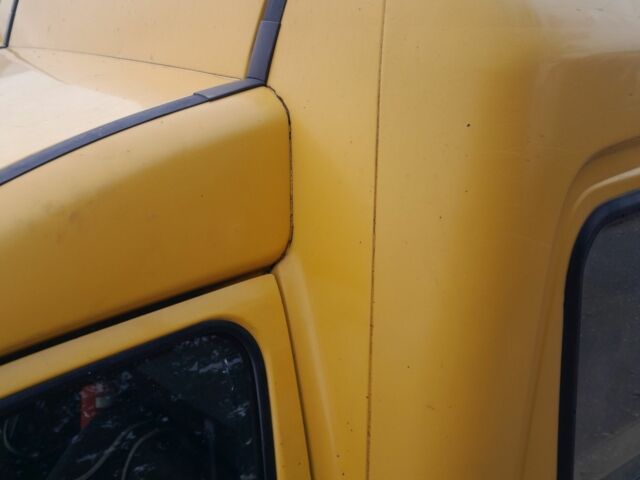 Оранжевый Форд Курьер, объемом двигателя 2 л и пробегом 300 тыс. км за 1538 $, фото 6 на Automoto.ua