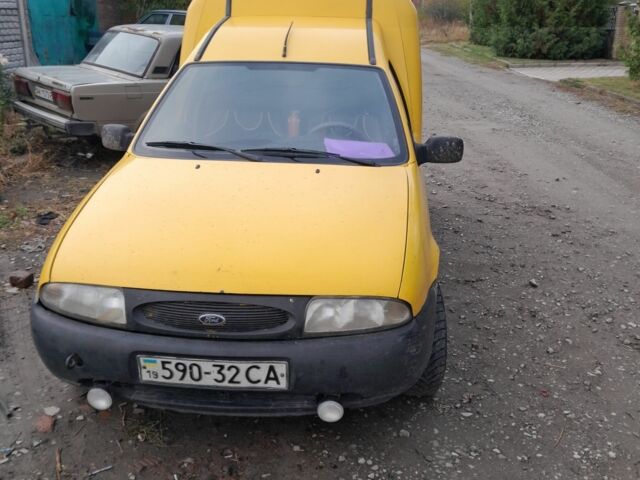 Оранжевый Форд Курьер, объемом двигателя 2 л и пробегом 300 тыс. км за 1538 $, фото 5 на Automoto.ua