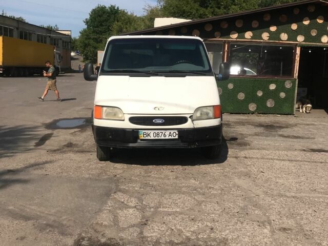 Белый Форд Другая, объемом двигателя 2.5 л и пробегом 386 тыс. км за 1350 $, фото 5 на Automoto.ua