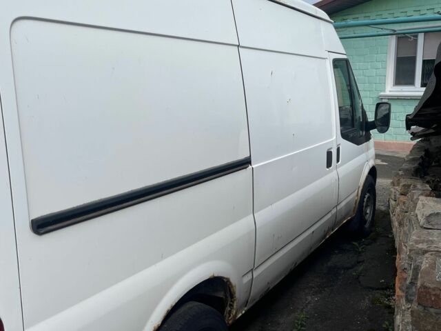 Белый Форд Другая, объемом двигателя 2.2 л и пробегом 500 тыс. км за 3500 $, фото 3 на Automoto.ua