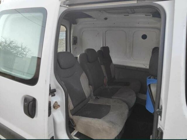 Білий Форд Інша, об'ємом двигуна 1.5 л та пробігом 3 тис. км за 2697 $, фото 3 на Automoto.ua