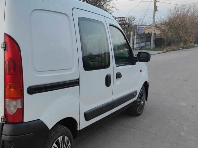 Білий Форд Інша, об'ємом двигуна 1.5 л та пробігом 3 тис. км за 2697 $, фото 1 на Automoto.ua