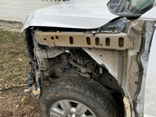 Белый Форд Другая, объемом двигателя 0 л и пробегом 245 тыс. км за 17000 $, фото 2 на Automoto.ua