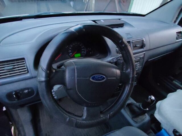 Білий Форд Інша, об'ємом двигуна 1.8 л та пробігом 341 тис. км за 3200 $, фото 10 на Automoto.ua