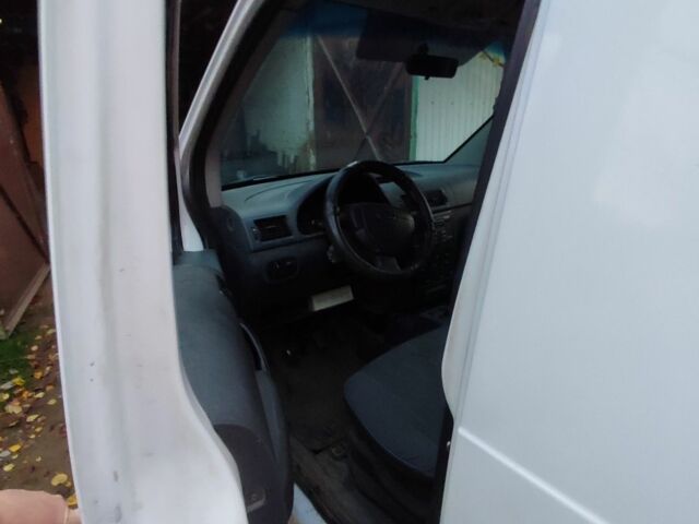 Білий Форд Інша, об'ємом двигуна 1.8 л та пробігом 341 тис. км за 3200 $, фото 11 на Automoto.ua