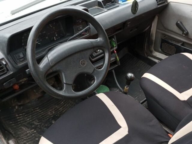 Білий Форд Інша, об'ємом двигуна 1 л та пробігом 275 тис. км за 949 $, фото 4 на Automoto.ua