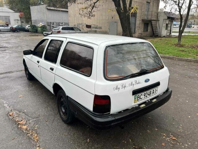 Белый Форд Другая, объемом двигателя 1.8 л и пробегом 250 тыс. км за 550 $, фото 3 на Automoto.ua