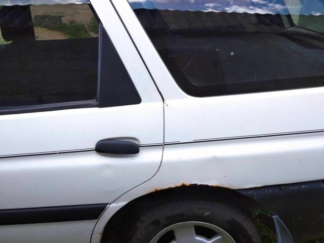 Белый Форд Другая, объемом двигателя 0 л и пробегом 98 тыс. км за 500 $, фото 4 на Automoto.ua