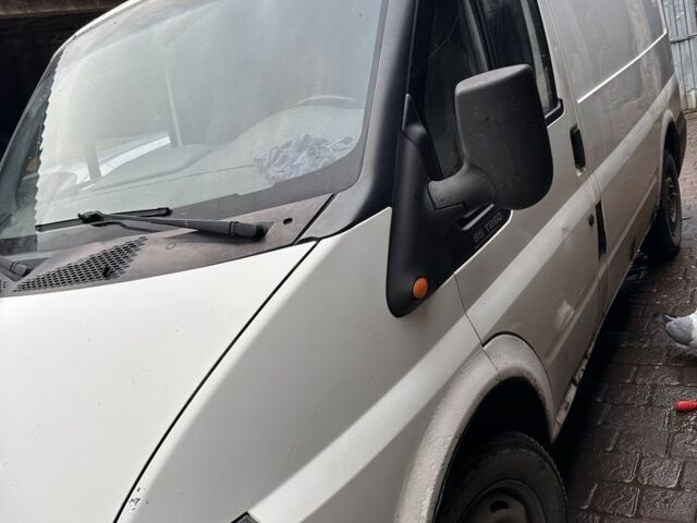 Білий Форд Інша, об'ємом двигуна 2 л та пробігом 400 тис. км за 1800 $, фото 2 на Automoto.ua