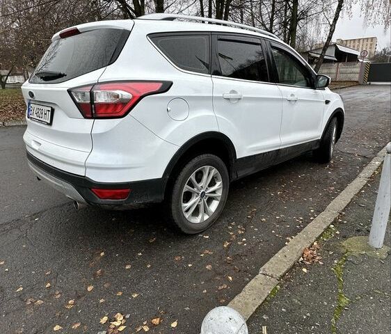 Белый Форд Другая, объемом двигателя 1.5 л и пробегом 101 тыс. км за 19500 $, фото 2 на Automoto.ua