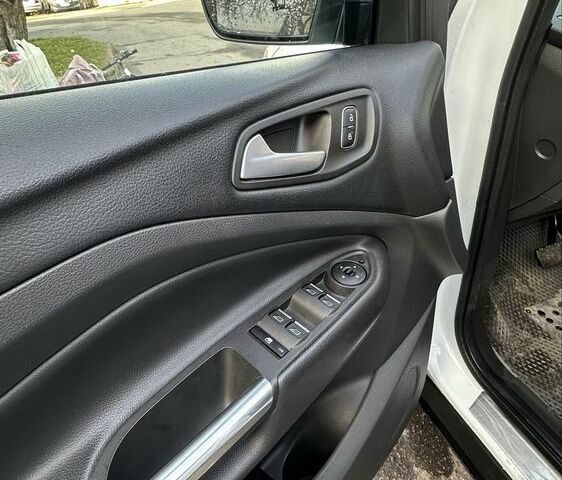 Белый Форд Другая, объемом двигателя 1.5 л и пробегом 101 тыс. км за 19500 $, фото 18 на Automoto.ua