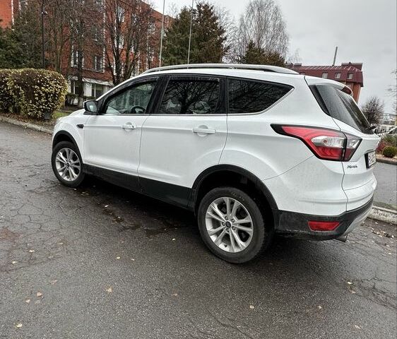 Белый Форд Другая, объемом двигателя 1.5 л и пробегом 101 тыс. км за 19500 $, фото 6 на Automoto.ua