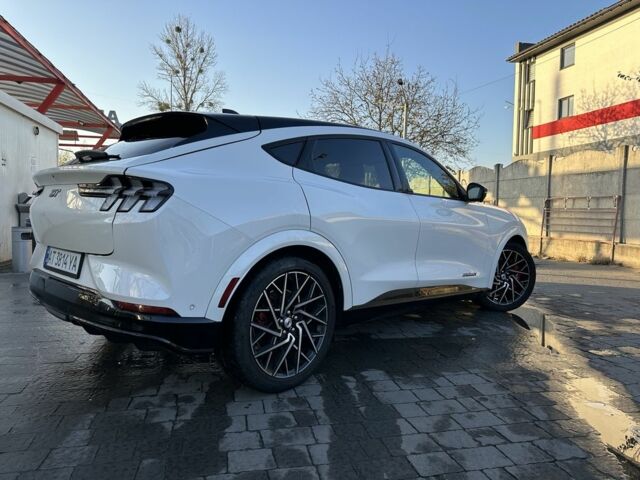 Форд Другая 2022 в Ивано-Франковске на Automoto.ua Белый Форд Другая, объемом двигателя 0 л и пробегом 36 тыс. км за 33000 $, фото 6 на Automoto.ua