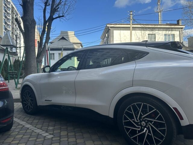 Форд Другая 2022 в Ивано-Франковске на Automoto.ua Белый Форд Другая, объемом двигателя 0 л и пробегом 36 тыс. км за 33000 $, фото 3 на Automoto.ua