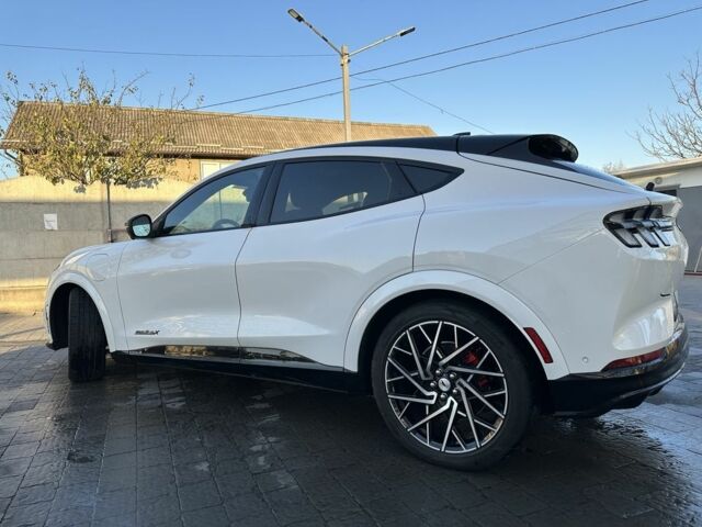 Форд Другая 2022 в Ивано-Франковске на Automoto.ua Белый Форд Другая, объемом двигателя 0 л и пробегом 36 тыс. км за 33000 $, фото 8 на Automoto.ua