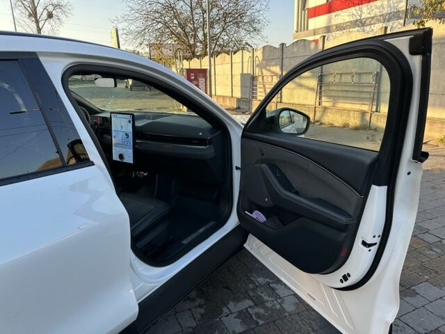 Форд Другая 2022 в Ивано-Франковске на Automoto.ua Белый Форд Другая, объемом двигателя 0 л и пробегом 36 тыс. км за 33000 $, фото 21 на Automoto.ua