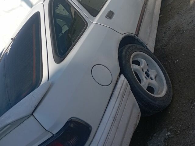 Белый Форд Другая, объемом двигателя 2 л и пробегом 250 тыс. км за 600 $, фото 5 на Automoto.ua