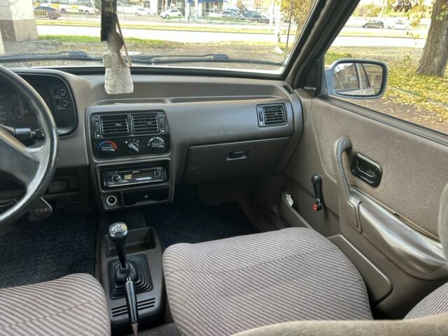 Бежевый Форд Другая, объемом двигателя 1.4 л и пробегом 150 тыс. км за 880 $, фото 19 на Automoto.ua