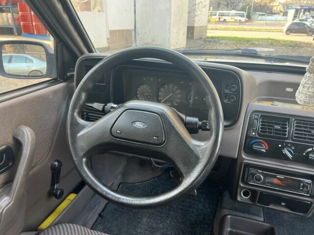 Бежевый Форд Другая, объемом двигателя 1.4 л и пробегом 150 тыс. км за 880 $, фото 22 на Automoto.ua