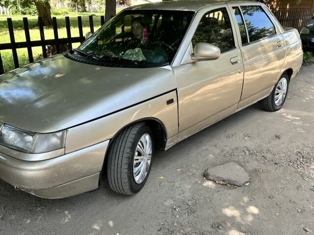 Бежевий Форд Інша, об'ємом двигуна 1.6 л та пробігом 200 тис. км за 1300 $, фото 5 на Automoto.ua