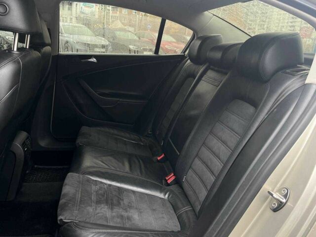 Бежевый Форд Другая, объемом двигателя 2 л и пробегом 331 тыс. км за 6590 $, фото 9 на Automoto.ua