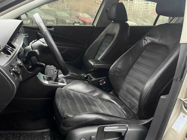 Бежевый Форд Другая, объемом двигателя 2 л и пробегом 331 тыс. км за 6590 $, фото 8 на Automoto.ua