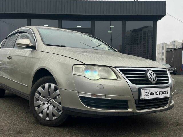 Бежевый Форд Другая, объемом двигателя 2 л и пробегом 331 тыс. км за 6590 $, фото 1 на Automoto.ua