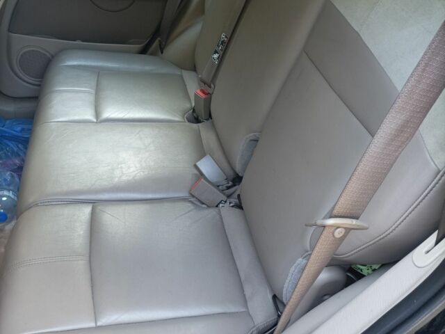 Черный Форд Другая, объемом двигателя 2.4 л и пробегом 203 тыс. км за 4257 $, фото 6 на Automoto.ua