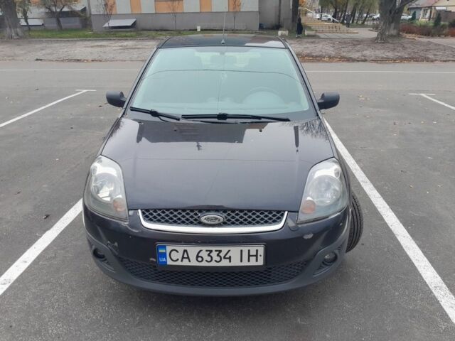 Черный Форд Другая, объемом двигателя 1.4 л и пробегом 290 тыс. км за 2900 $, фото 1 на Automoto.ua
