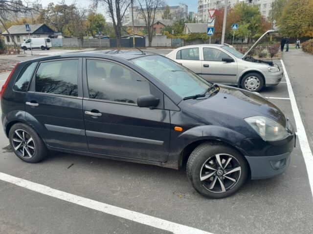 Черный Форд Другая, объемом двигателя 1.4 л и пробегом 290 тыс. км за 2900 $, фото 3 на Automoto.ua