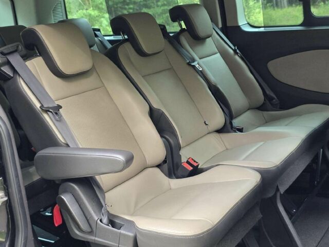 Чорний Форд Інша, об'ємом двигуна 2.2 л та пробігом 179 тис. км за 9500 $, фото 11 на Automoto.ua