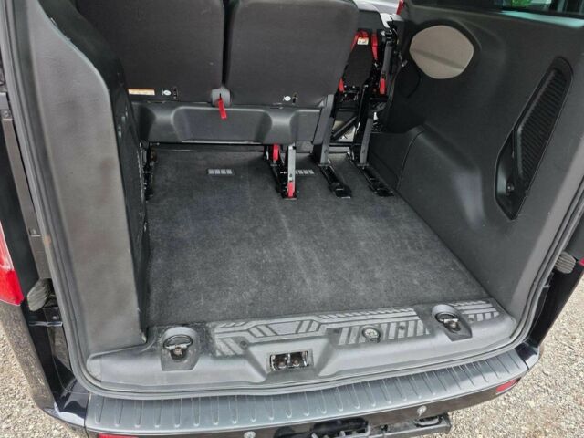 Чорний Форд Інша, об'ємом двигуна 2.2 л та пробігом 179 тис. км за 9500 $, фото 8 на Automoto.ua