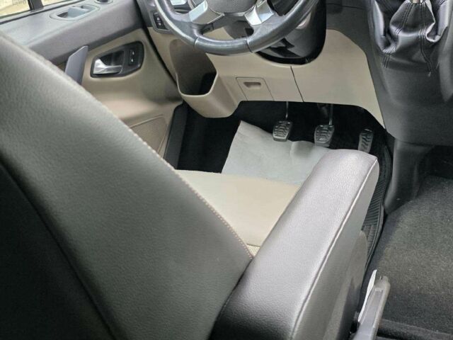 Чорний Форд Інша, об'ємом двигуна 2.2 л та пробігом 179 тис. км за 9500 $, фото 10 на Automoto.ua