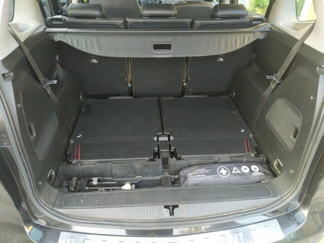 Черный Форд Другая, объемом двигателя 2 л и пробегом 188 тыс. км за 12200 $, фото 5 на Automoto.ua