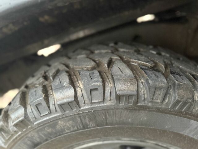 Черный Форд Другая, объемом двигателя 2.5 л и пробегом 288 тыс. км за 3200 $, фото 5 на Automoto.ua