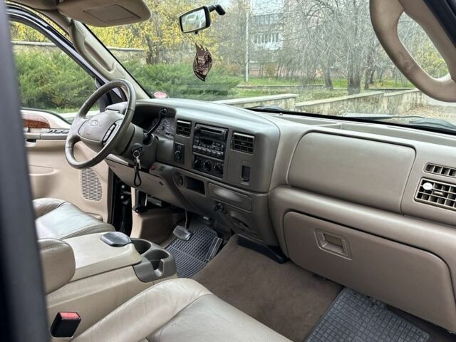 Черный Форд Другая, объемом двигателя 5.4 л и пробегом 171 тыс. км за 5600 $, фото 11 на Automoto.ua